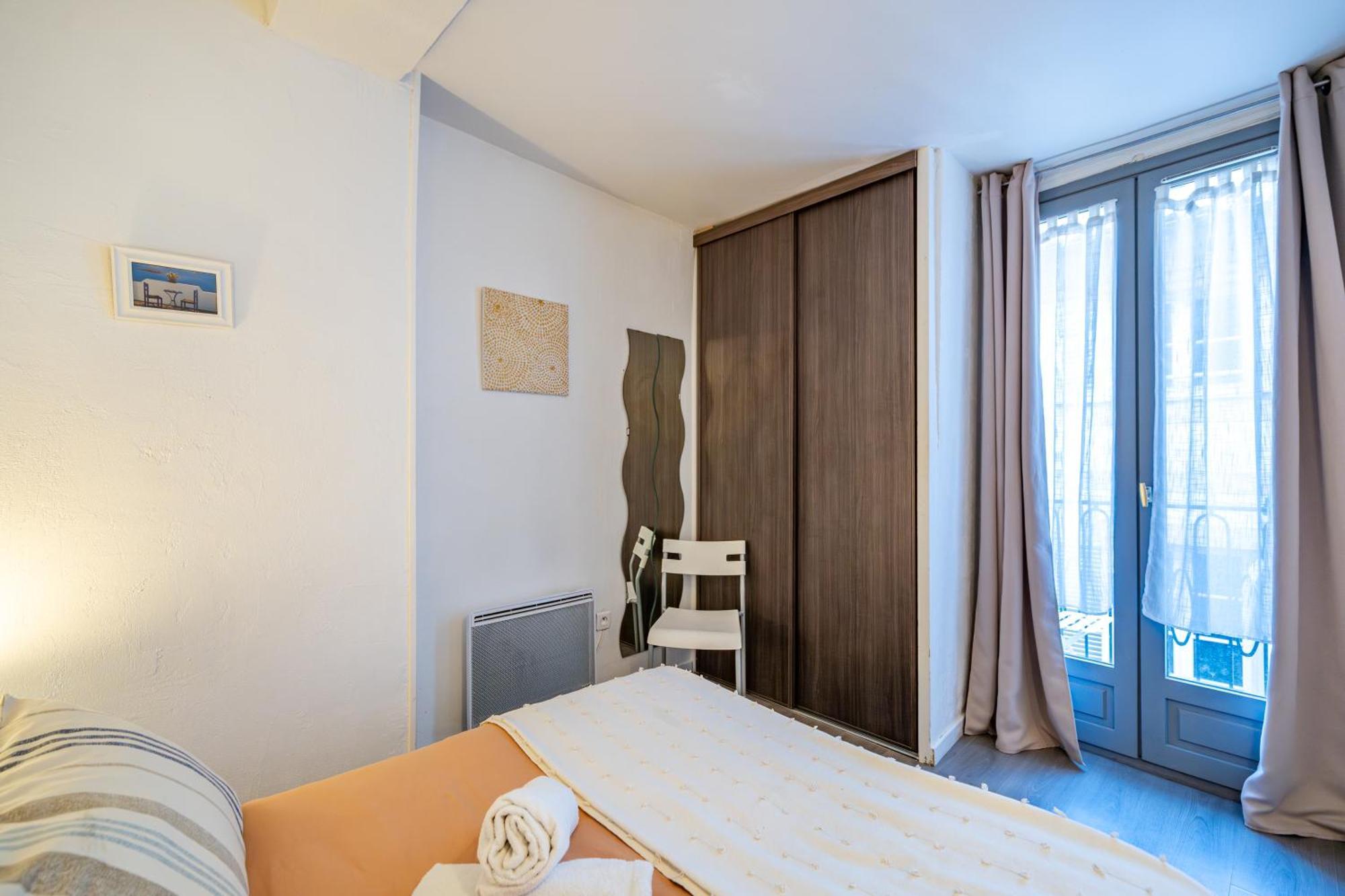 Vieux-nice 2p Climatise Balcon Appartement