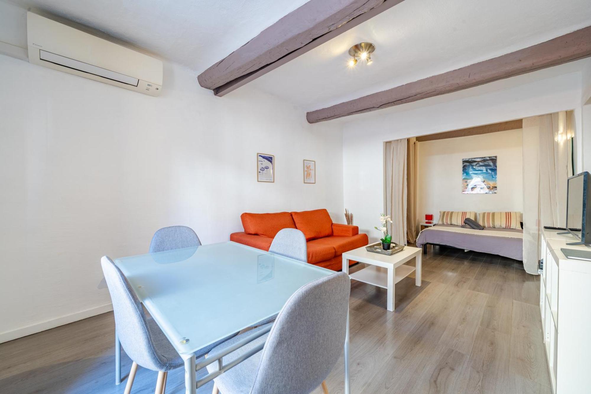Vieux-nice 2p Climatise Balcon Appartement *